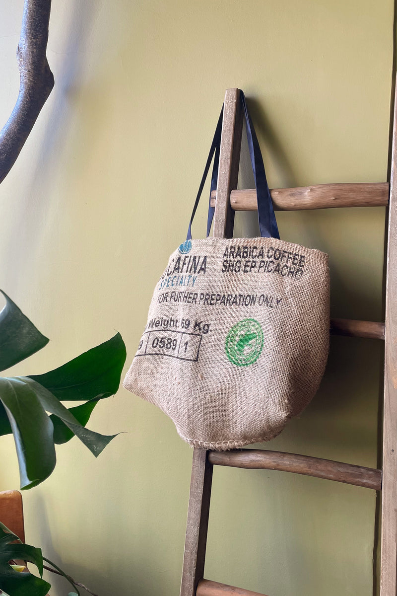 The Ultimate Utility Tote - Premium 002